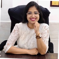 Dr. Nayana Dandwate: Transforming Smiles with Expertise in Invisible Braces and Aligners
