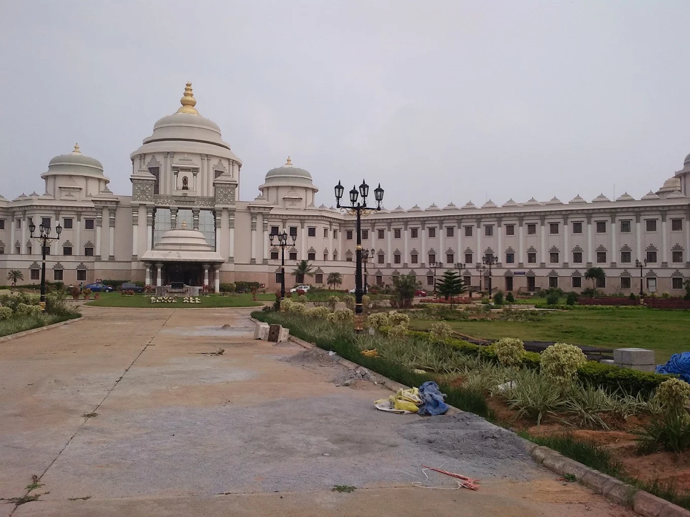 Sri Sathya Sai Institute of Higher Medical Sciences, Puttaparthi: A Temple of Healing